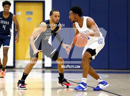 Thumbnail 3 in Sierra Canyon vs. Windward photogallery.