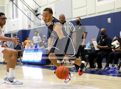 Thumbnail 2 in Sierra Canyon vs. Windward photogallery.