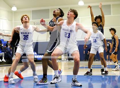 Thumbnail 3 in Sierra Canyon vs. Windward photogallery.