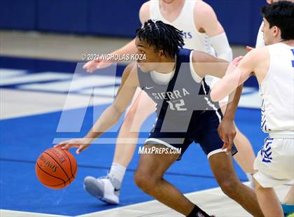 Thumbnail 2 in Sierra Canyon vs. Windward photogallery.