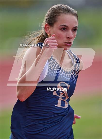 Thumbnail 1 in Rosehill Eagle Relays (200M) photogallery.