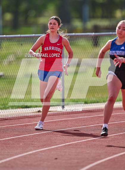 Thumbnail 3 in Rosehill Eagle Relays (200M) photogallery.