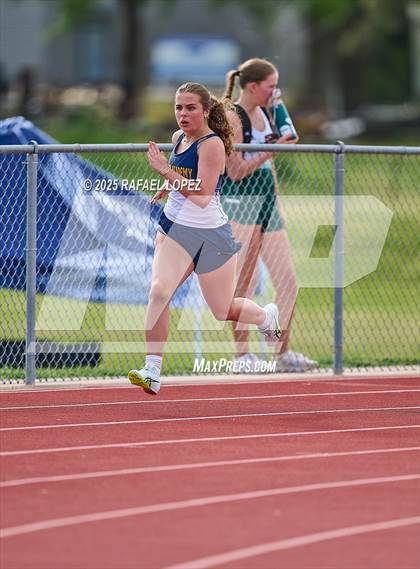 Thumbnail 2 in Rosehill Eagle Relays (200M) photogallery.
