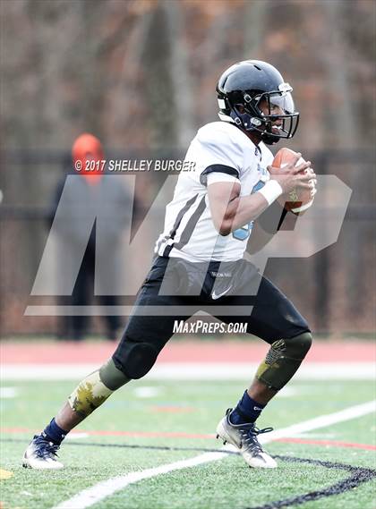 Thumbnail 1 in Joel Barlow vs. Sports & Medical Sciences Academy/University Science & Engineering/Classical Magnet (CIAC Class M Semifinal) photogallery.