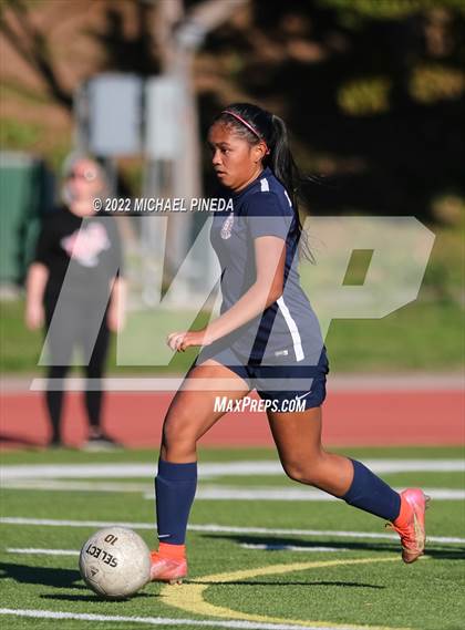 Thumbnail 1 in Woodbridge @ Beckman photogallery.