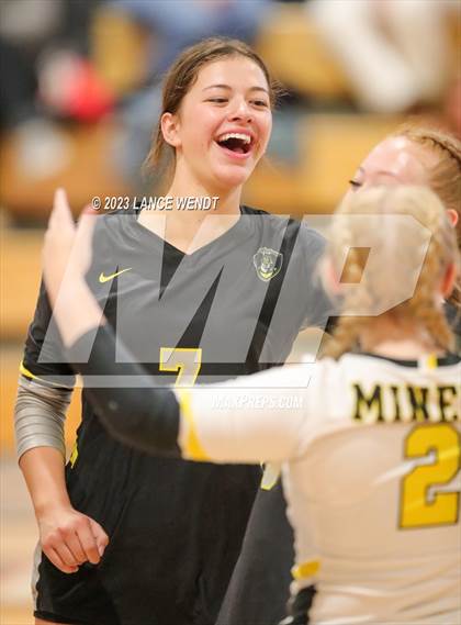 Thumbnail 2 in Prospect Ridge Academy vs. Jefferson Academy photogallery.