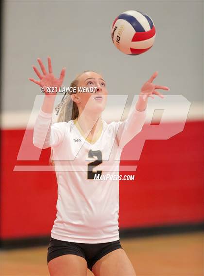 Thumbnail 3 in Prospect Ridge Academy vs. Jefferson Academy photogallery.