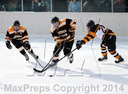Thumbnail 3 in Lutheran South vs Oakville (St. Louis Winter Classic) photogallery.