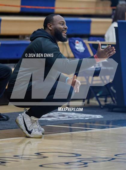 Thumbnail 2 in Sandy Creek vs. Carver (Lemon Street Classic) photogallery.