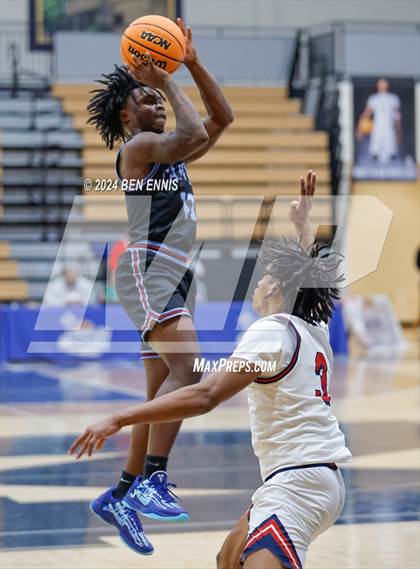 Thumbnail 2 in Sandy Creek vs. Carver (Lemon Street Classic) photogallery.