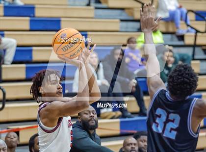 Thumbnail 3 in Sandy Creek vs. Carver (Lemon Street Classic) photogallery.
