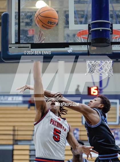 Thumbnail 1 in Sandy Creek vs. Carver (Lemon Street Classic) photogallery.