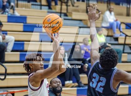 Thumbnail 2 in Sandy Creek vs. Carver (Lemon Street Classic) photogallery.