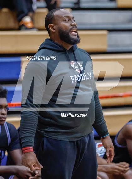 Thumbnail 2 in Sandy Creek vs. Carver (Lemon Street Classic) photogallery.