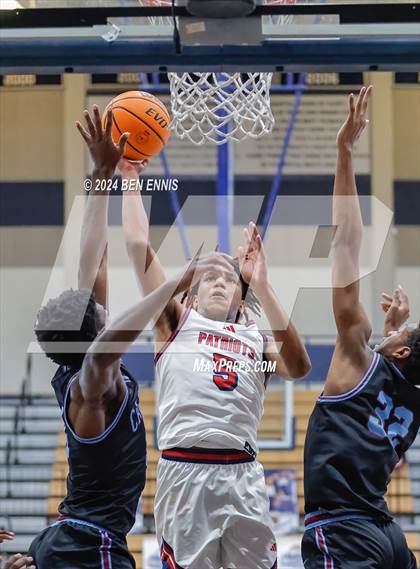 Thumbnail 1 in Sandy Creek vs. Carver (Lemon Street Classic) photogallery.