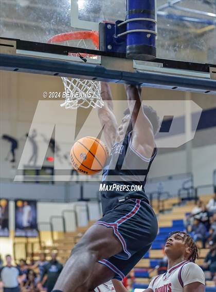 Thumbnail 1 in Sandy Creek vs. Carver (Lemon Street Classic) photogallery.