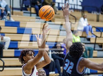 Thumbnail 1 in Sandy Creek vs. Carver (Lemon Street Classic) photogallery.