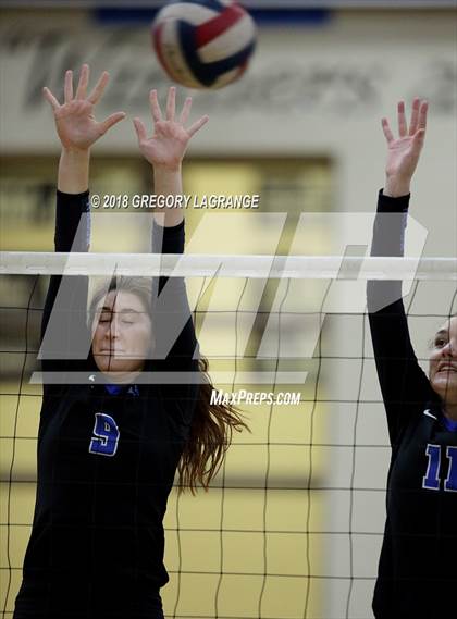 Thumbnail 3 in Carroll vs Byron Nelson photogallery.
