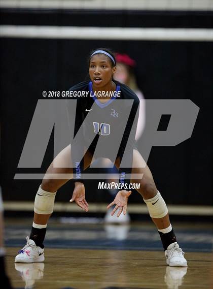 Thumbnail 1 in Carroll vs Byron Nelson photogallery.