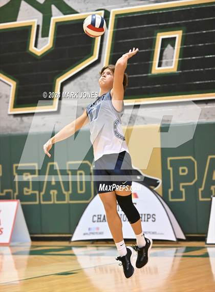 Thumbnail 3 in Casteel vs. Williams Field (AIA 5A Final) photogallery.
