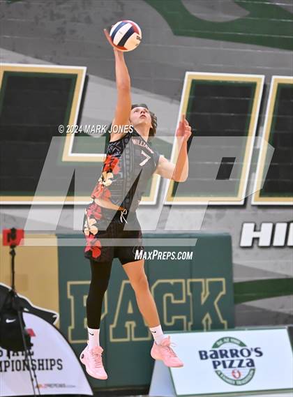 Thumbnail 1 in Casteel vs. Williams Field (AIA 5A Final) photogallery.