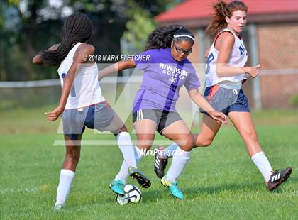 Thumbnail 2 in Moorestown Friends @ Riverside photogallery.