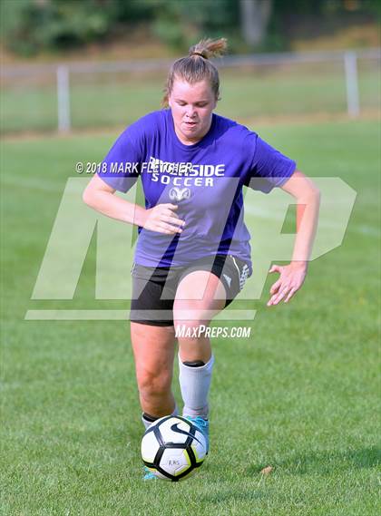Thumbnail 1 in Moorestown Friends @ Riverside photogallery.