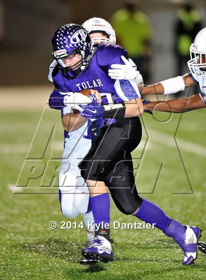 Thumbnail 2 in Mart vs. Tolar (UIL 2A Division 1 Region 2 Semifinal) photogallery.