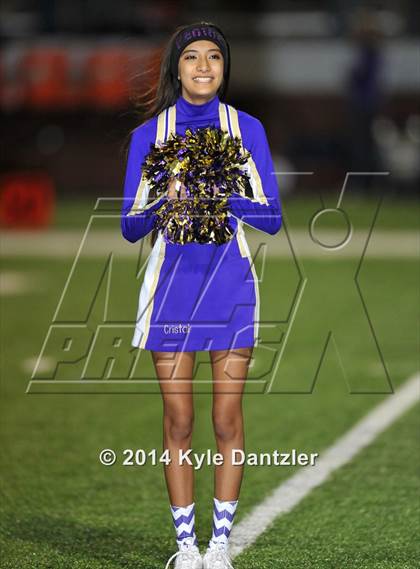 Thumbnail 2 in Mart vs. Tolar (UIL 2A Division 1 Region 2 Semifinal) photogallery.