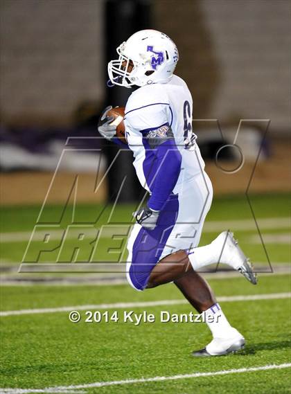 Thumbnail 1 in Mart vs. Tolar (UIL 2A Division 1 Region 2 Semifinal) photogallery.