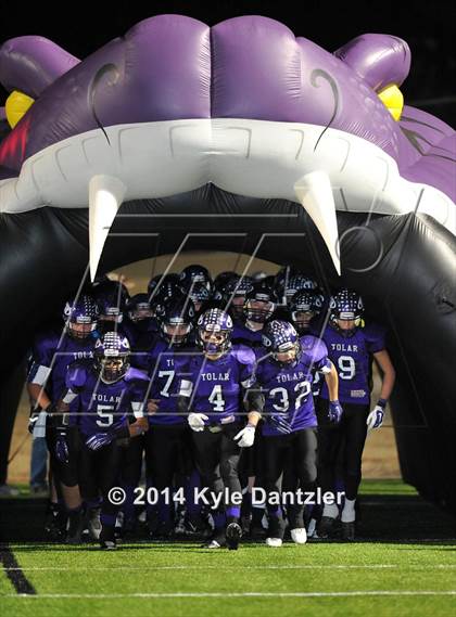 Thumbnail 2 in Mart vs. Tolar (UIL 2A Division 1 Region 2 Semifinal) photogallery.