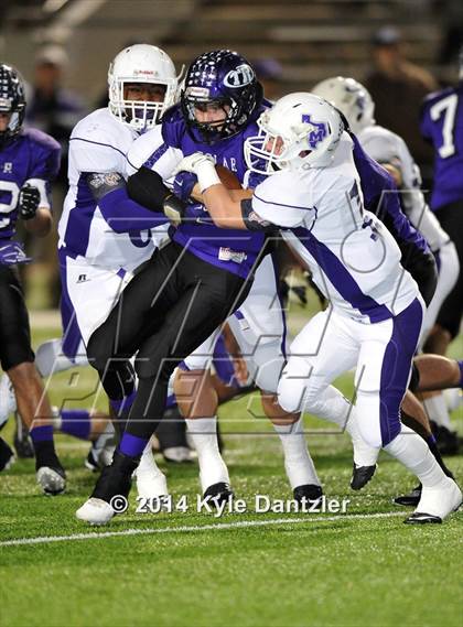 Thumbnail 1 in Mart vs. Tolar (UIL 2A Division 1 Region 2 Semifinal) photogallery.