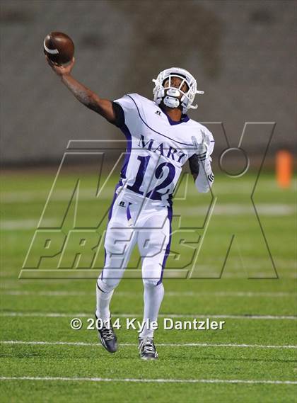 Thumbnail 2 in Mart vs. Tolar (UIL 2A Division 1 Region 2 Semifinal) photogallery.