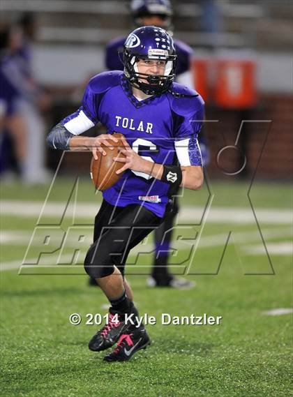 Thumbnail 2 in Mart vs. Tolar (UIL 2A Division 1 Region 2 Semifinal) photogallery.