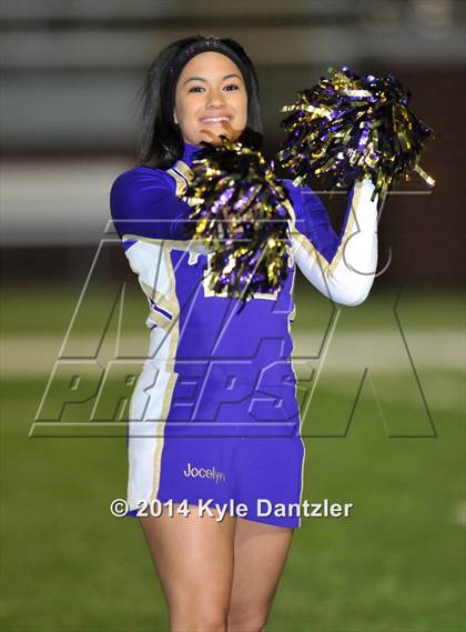 Thumbnail 1 in Mart vs. Tolar (UIL 2A Division 1 Region 2 Semifinal) photogallery.