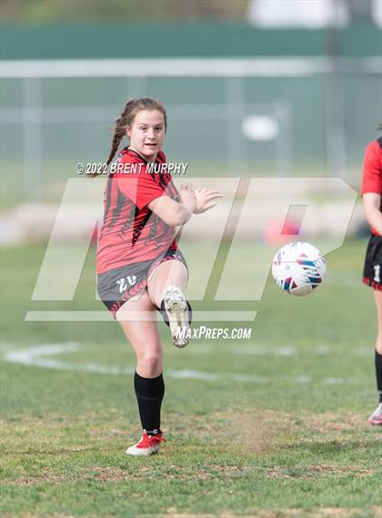 Thumbnail 3 in Montrose vs. Riverdale Ridge (CHSAA 4A playoffs round 1) photogallery.