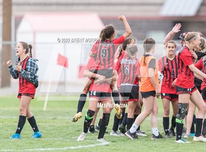 Thumbnail 2 in Montrose vs. Riverdale Ridge (CHSAA 4A playoffs round 1) photogallery.