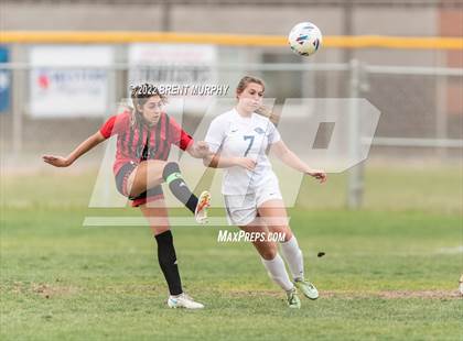 Thumbnail 2 in Montrose vs. Riverdale Ridge (CHSAA 4A playoffs round 1) photogallery.
