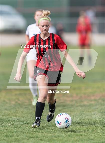 Thumbnail 2 in Montrose vs. Riverdale Ridge (CHSAA 4A playoffs round 1) photogallery.
