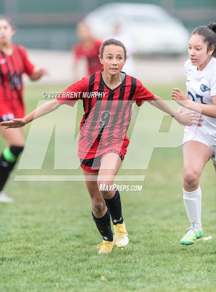Thumbnail 1 in Montrose vs. Riverdale Ridge (CHSAA 4A playoffs round 1) photogallery.
