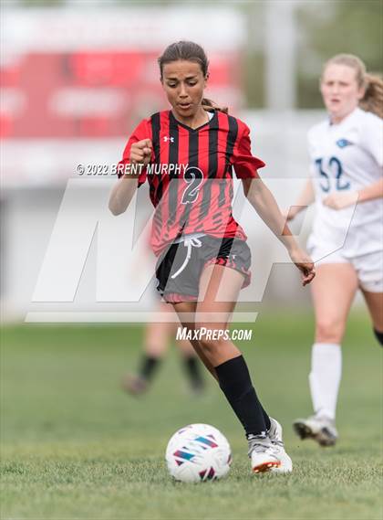 Thumbnail 3 in Montrose vs. Riverdale Ridge (CHSAA 4A playoffs round 1) photogallery.