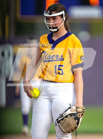 Thumbnail 2 in Hahnville @ Thibodaux photogallery.