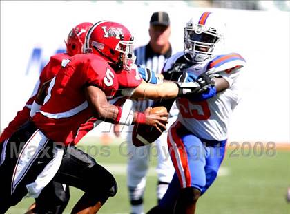 Thumbnail 3 in East St. Louis vs. Wayne (Kirk Herbstreit Varsity Football Series) photogallery.