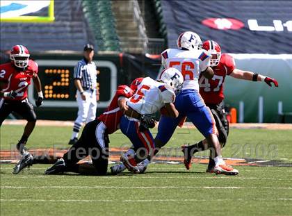 Thumbnail 2 in East St. Louis vs. Wayne (Kirk Herbstreit Varsity Football Series) photogallery.