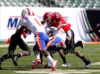 Thumbnail 2 in East St. Louis vs. Wayne (Kirk Herbstreit Varsity Football Series) photogallery.
