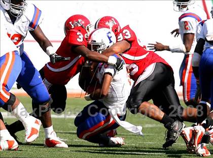 Thumbnail 3 in East St. Louis vs. Wayne (Kirk Herbstreit Varsity Football Series) photogallery.