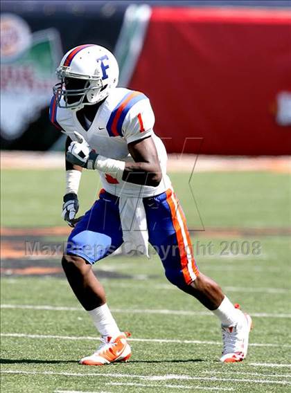 Thumbnail 3 in East St. Louis vs. Wayne (Kirk Herbstreit Varsity Football Series) photogallery.