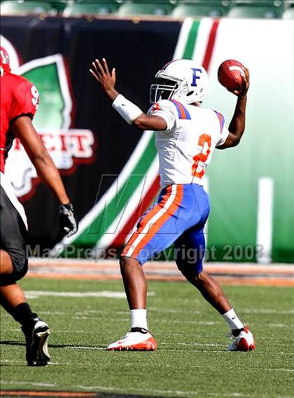 Thumbnail 2 in East St. Louis vs. Wayne (Kirk Herbstreit Varsity Football Series) photogallery.
