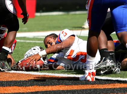 Thumbnail 1 in East St. Louis vs. Wayne (Kirk Herbstreit Varsity Football Series) photogallery.