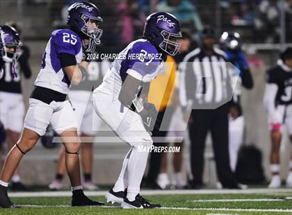 Thumbnail 2 in Lufkin vs College Station (UIL 5A Football Division I Region 3 Area Playoff) photogallery.